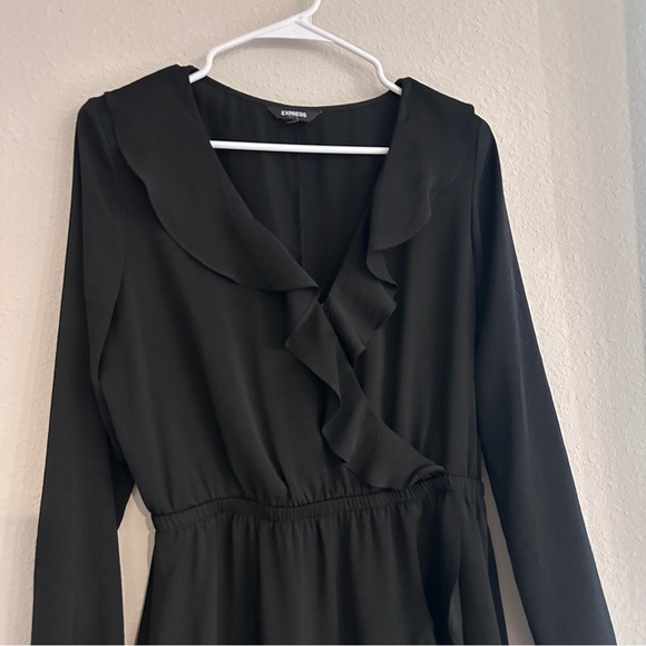 Express mini ruffle long sleeve dress - Picture 4 of 11